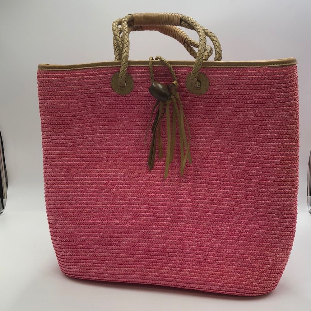 NWOT- Pink/Tan Donna Dixon straw bag. Braided faux leather handles,loop/bead